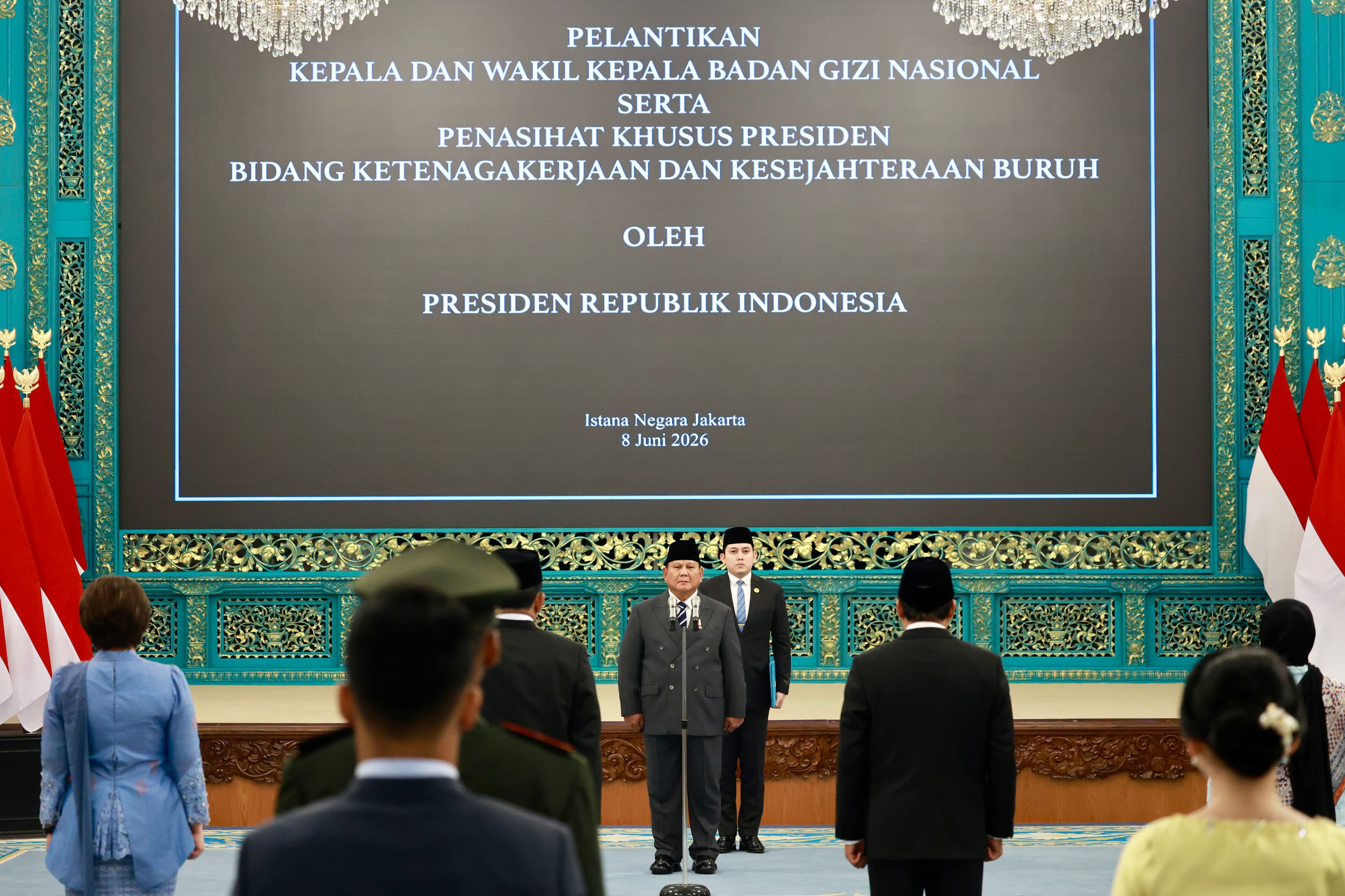 Prabowo Lantik Pimpinan Baru BGN dan Penasihat Khusus Presiden Bidang Ketenagakerjaan